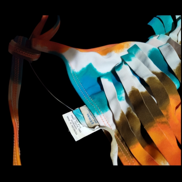 Swim top Summer Sale 🌼 - Picture 2 of 5